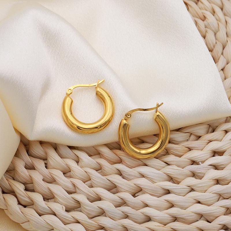 Merry Line 18K Gold-Plated Circle Earrings Women'S French Retro Popular Simple Titanium Steel Ear Buckles