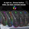 T66 Loch-Maus 2,4G Drahtlose MAUS Leichtes Design Wabenförmiges RGB-Licht 6-Tasten-Maus