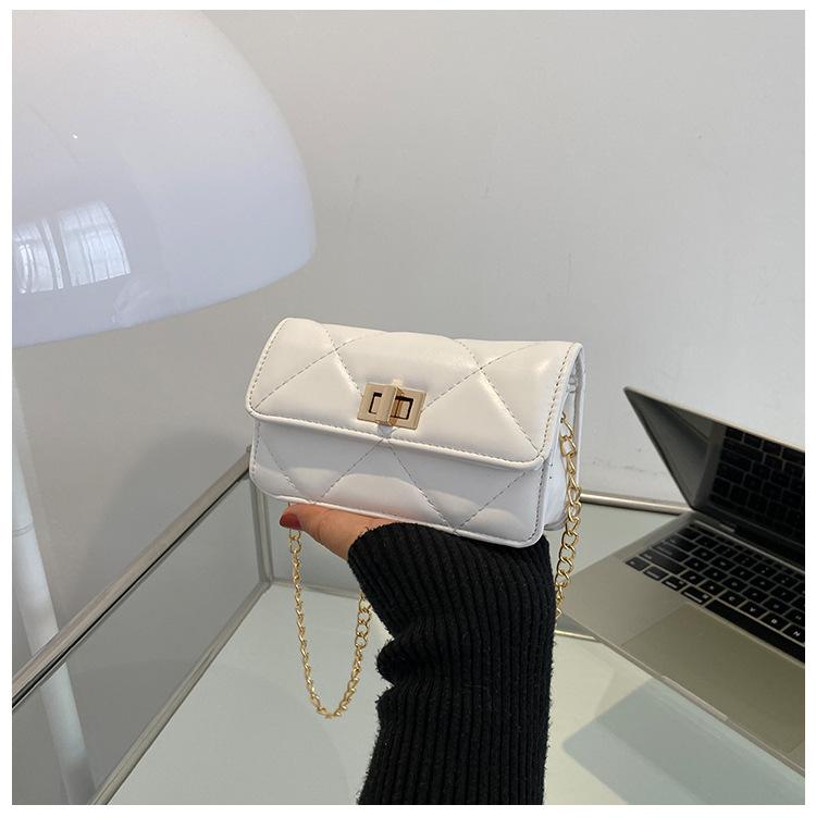 Simple Texture Rhombus Chain Bag Women's 2025 Retro Winter New Transfer Lock Single Shoulder Oblique Span Small Square Bag