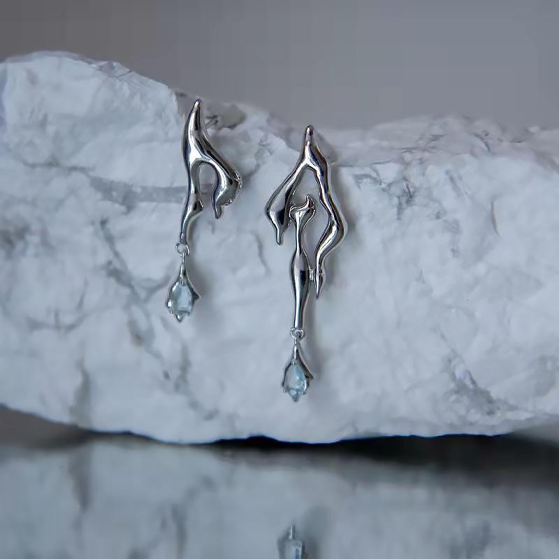 2025 Nové Cool Náušnice z tekutého kovu Geometrické Nepravidelné Zirkonové Náušnice pro Ženu Muže Asymetrické Náušnice Zirkon Velkoobchod