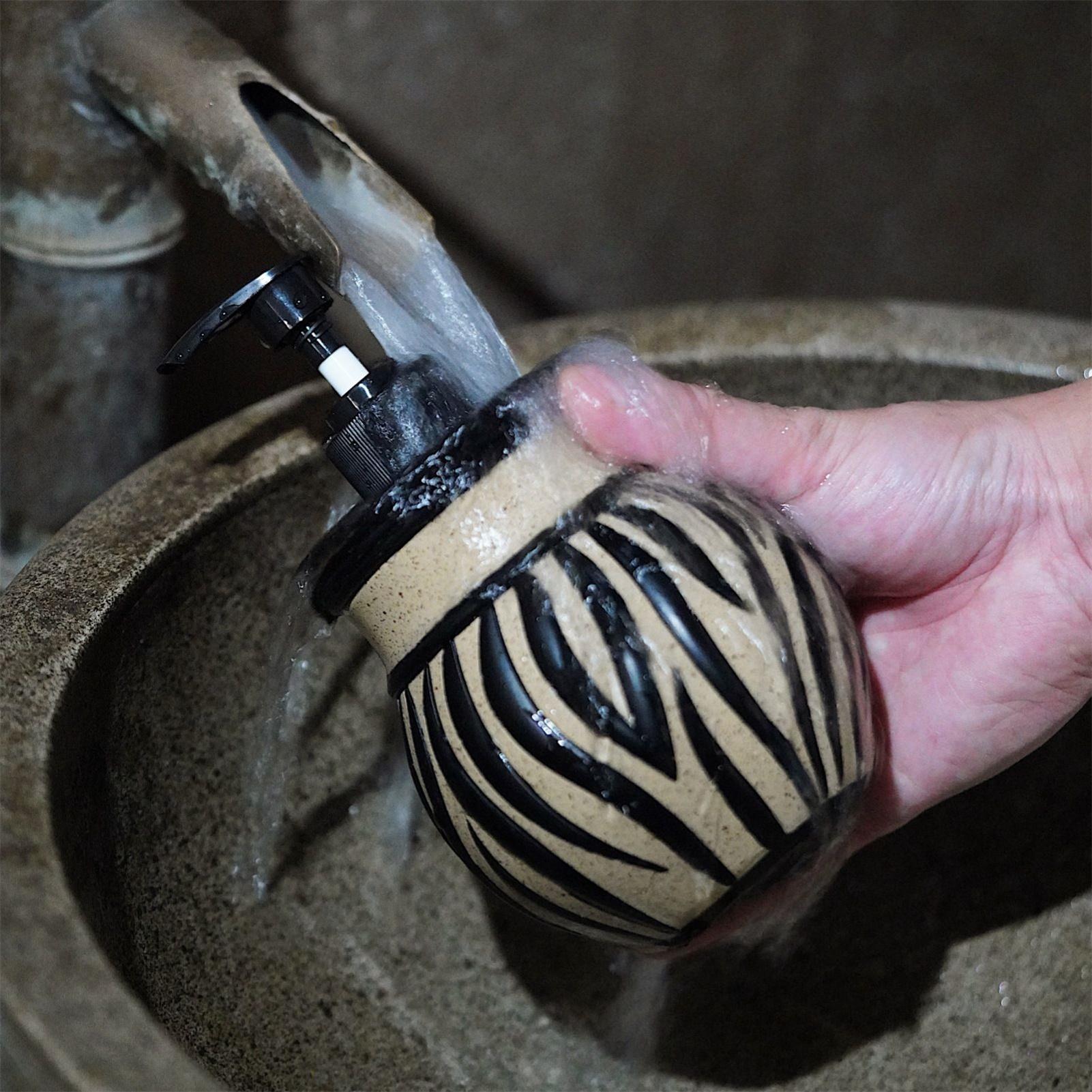 Soap Dispenser For Kitchen Sink Kitchen Soap Dispenser With Zebra Design Holder Pump Container Bottle Retro Decorative 400ML For