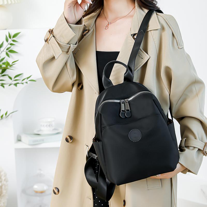 Women's Large Capacity Lightweight Waterproof Backpack Student Commuter Schoolbag