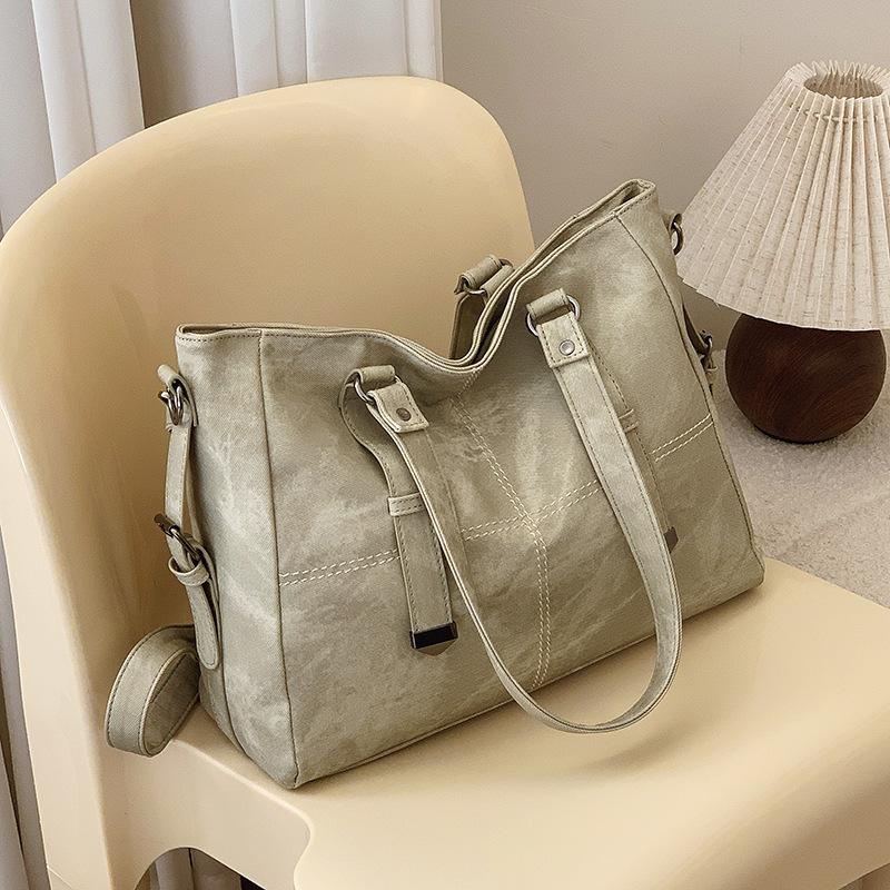 

Retro foreign style handbag bag women s 2025 summer new casual foreign style messenger bag large capacity shoulder tote bag