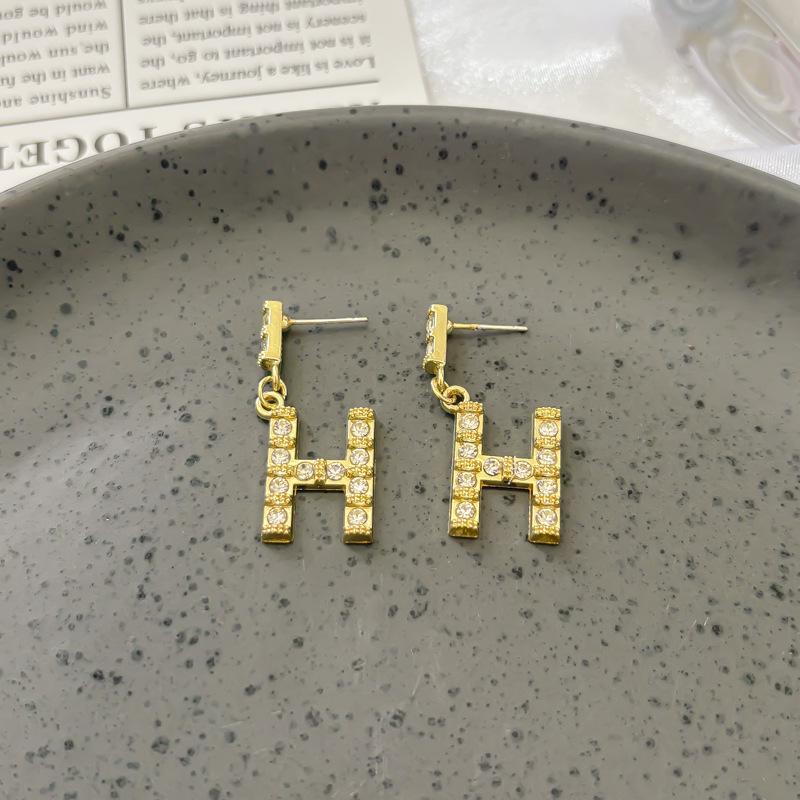 Boucles d'oreilles de luxe rétro français café ambré - Puces élégantes pour femmes avec design de niche