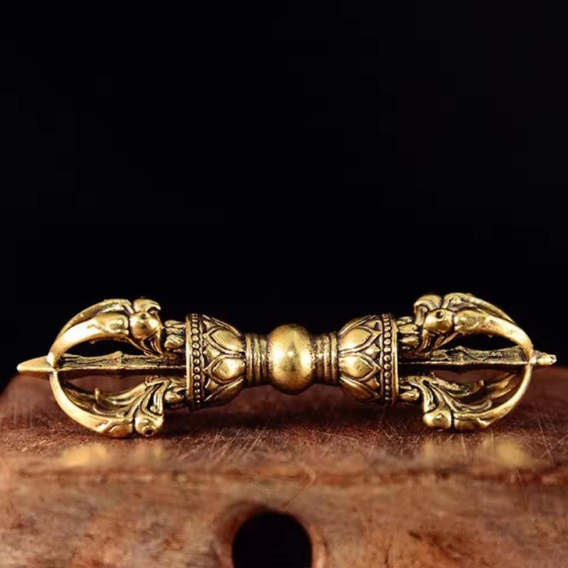 Ottone Antico Lama Dorge Vajra Buddista Tibetano Intaglio a Mano Decorativo Fengshui Ornamento Religioso da Collezione