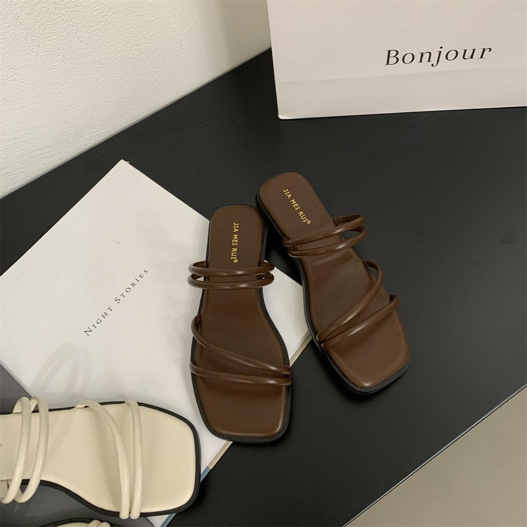 Evening wind one-word slippers women wear in summer 2025 new fairy retro strap flat sandals