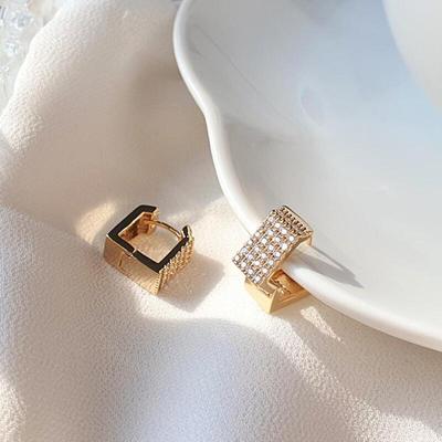 Women's Square Cubic Point Earrings