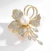 Pearl Brooch High-end Women's High-end Suit Coat Corsage Garment Fixing Pin Anti-glare Clasp Accessory