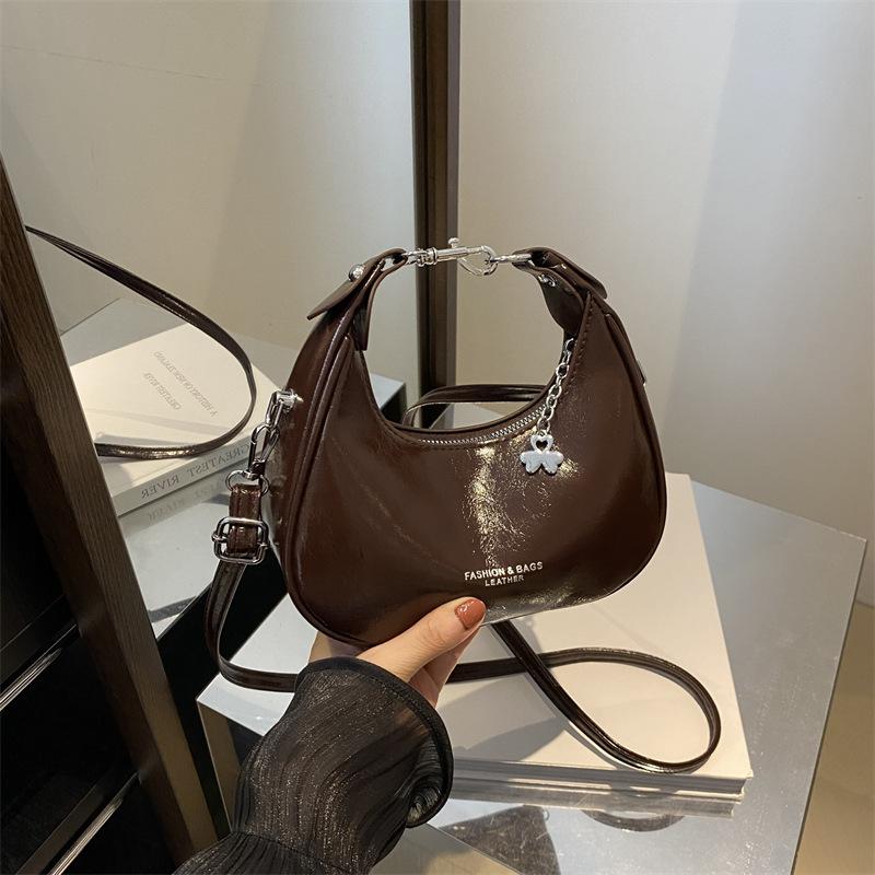 Niche Portable Crescent Moon Bag Women's 2025 New Trendy Fashion Underarm Bag Versatile Shoulder Messenger Bag