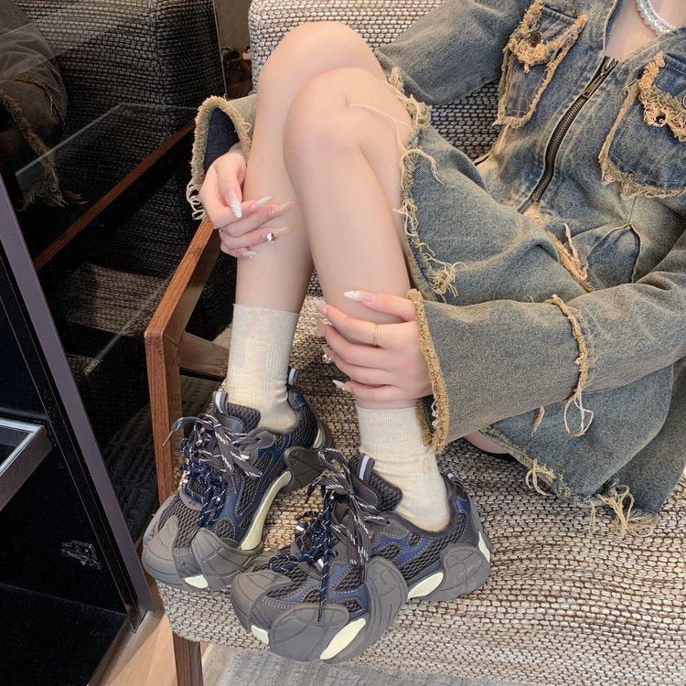 Dad Shoes Women's 2025 Autumn and Winter New Popular Black Velvet Temperament Thick Sole Heightening Casual Sports Shoes Children