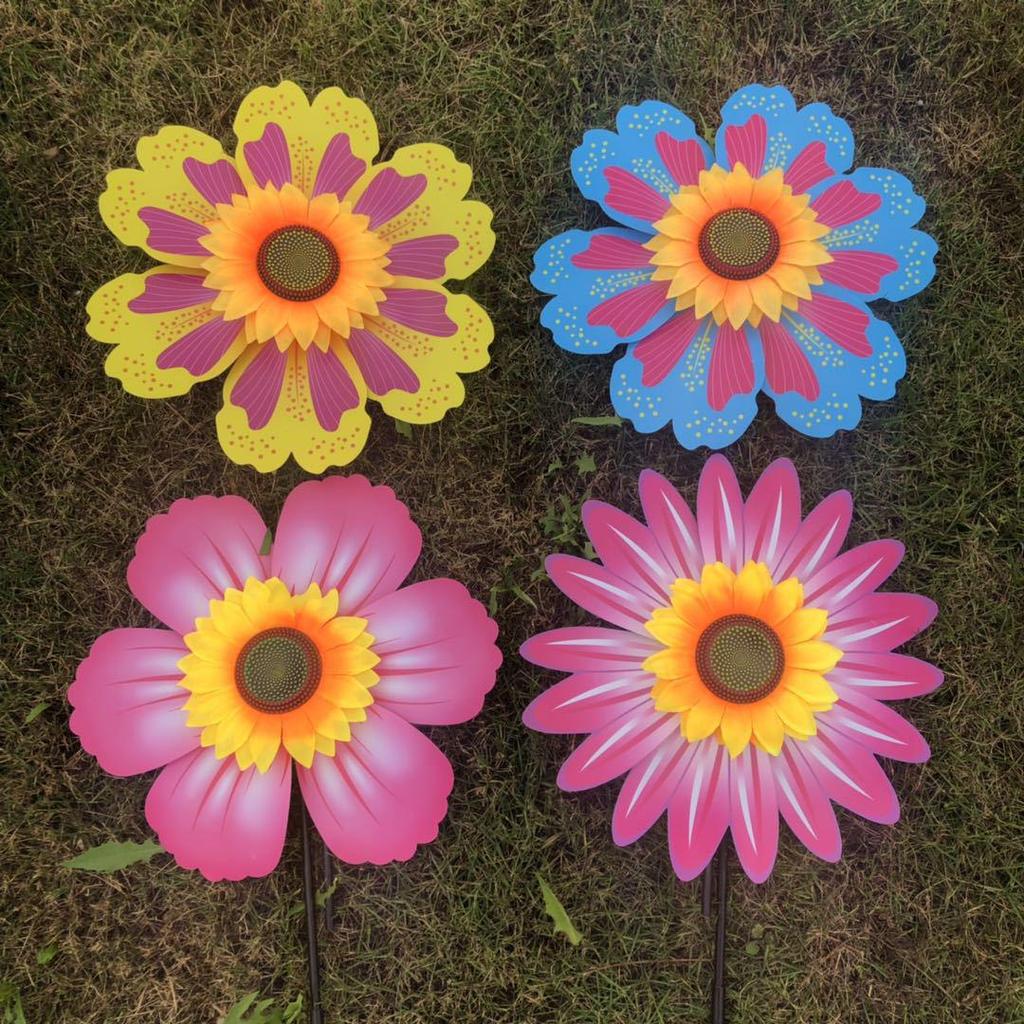 Children's Smiley Face Sunflower Pinwheel with Cartoon Design