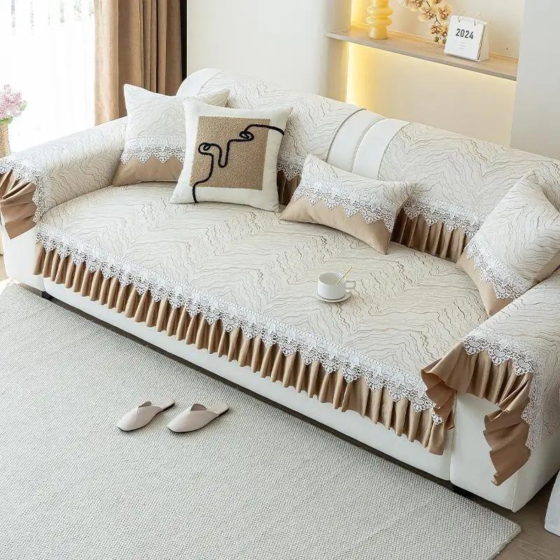 Einfache luxuriöse europäische Chenille-Sofakissen Neue Sofakissen-Saison Universal-Rockkante Anti-Rutsch-Sofabezugstoff