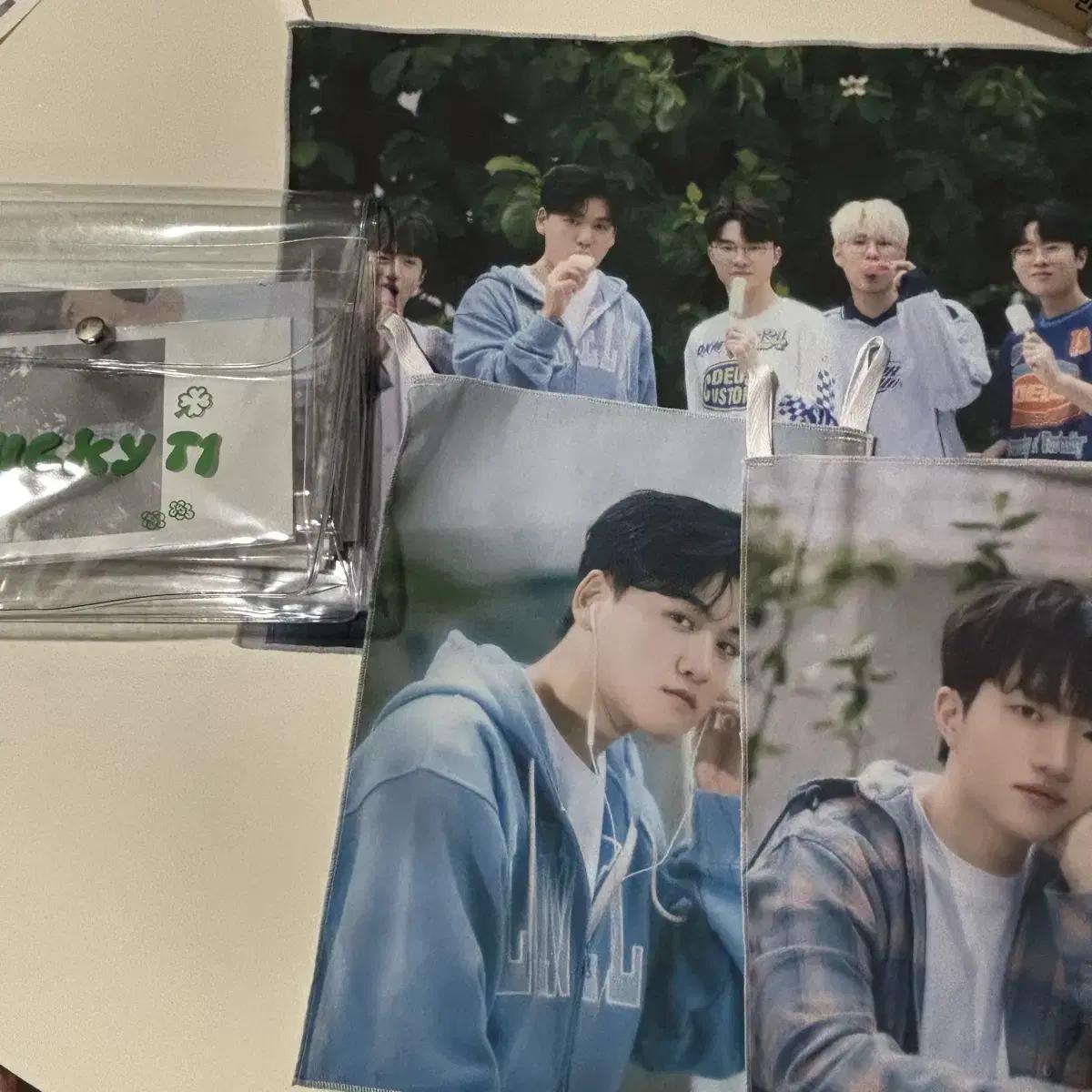 

Lucky T1 Lucky T1 Kumayushi Keria Postcard+poster Batch
