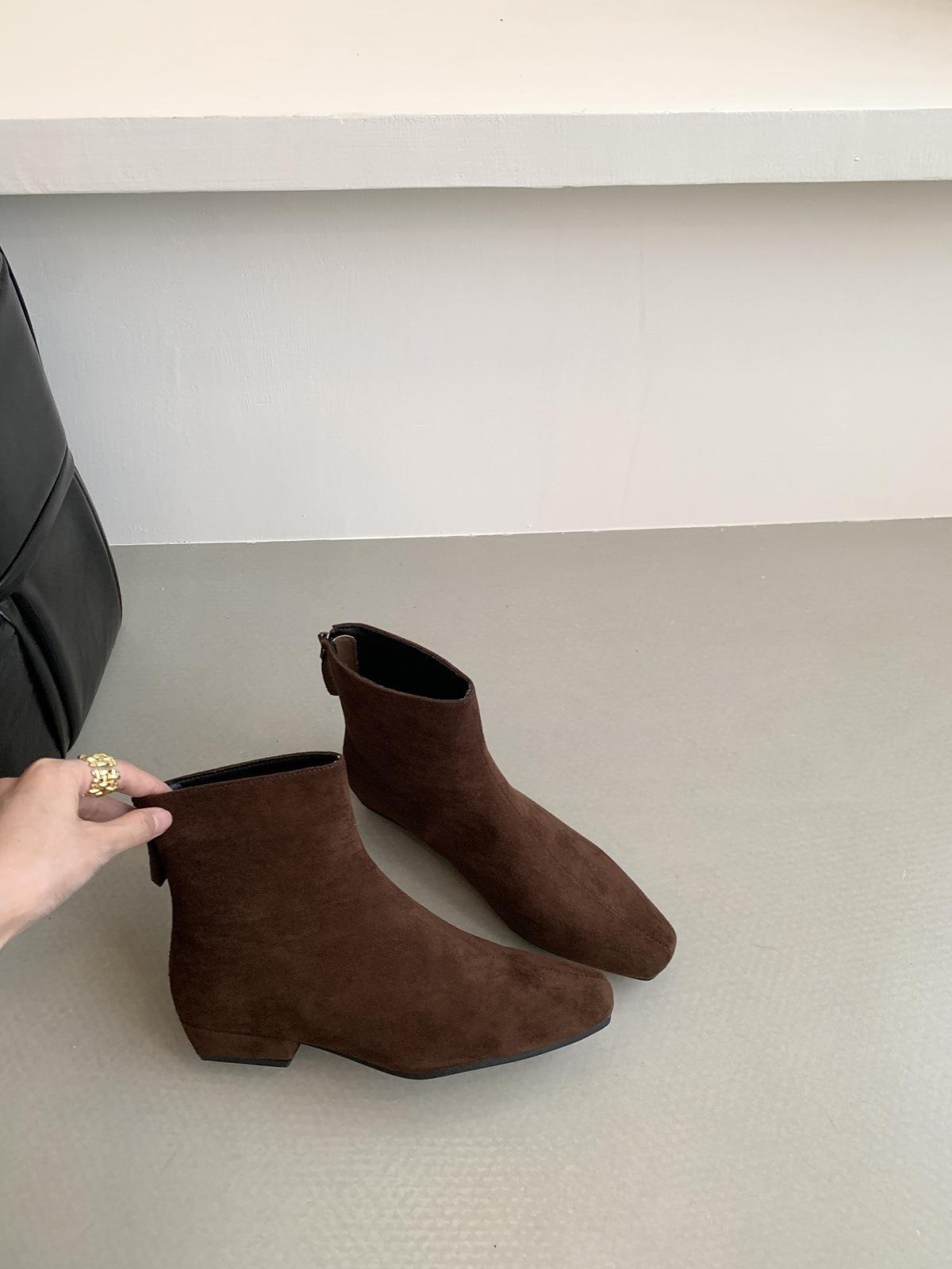 

Premium retro square head small short boots spring and autumn single boots thick heel thin boots suede small ankle boots 40 темно-коричневого кольору