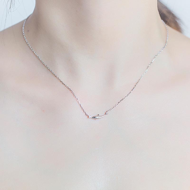 Korean Style Dolphin Necklace: Retro, Simple  Versatile Jewelry for Women.