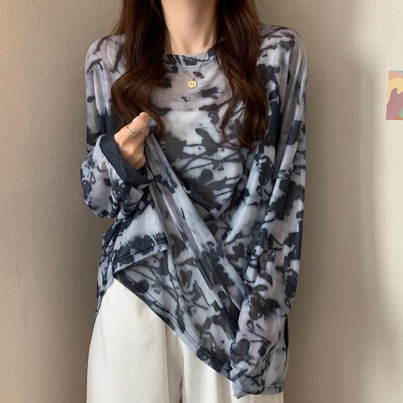 Summer Perspective Tie Dyed Mesh Sunscreen Top for Women's Thin Ice Silk Long Sleeved T Shirt Cover Up Women Beach T-shirts
