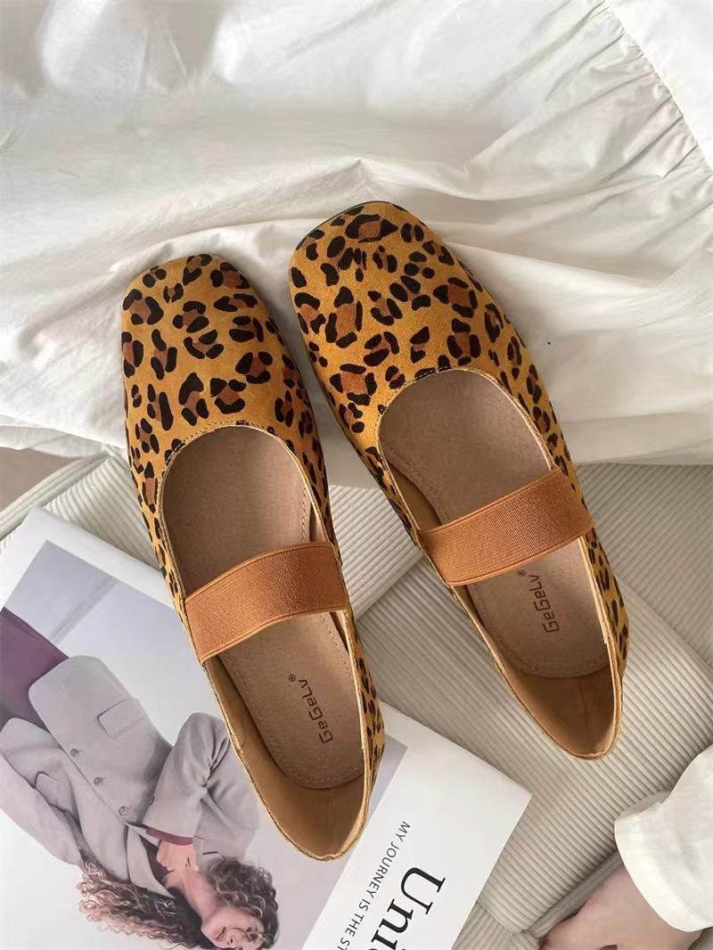 

Модные туфли из сои, кожаные туфли с мягкой подошвой, плоские одинарные туфли 39 цветной печати леопарда