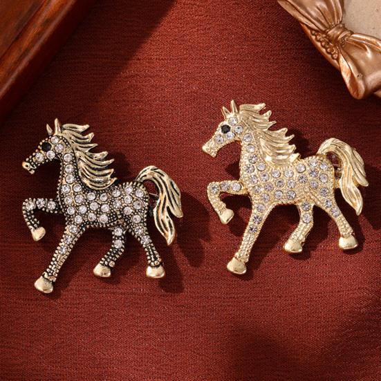 Retro Horse Brooch Rhinestone Inlaid Horse Pin Zodiac Year Animal Brooch Men Women Suit Accessory for Handbag Clothes Decoration