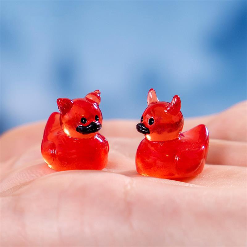 3Pcs/Bag Mini Resin Halloween Devil Duck Luminous Ornament Micro Landscape Diy Crafts Car Home Glow-In-The-Dark Decoration Gifts