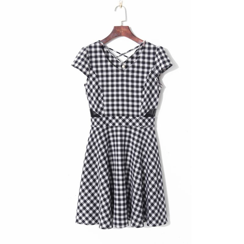 

2023 Summer Women s Clothing K-style Color Matching Plaid Elegant V Neck Pullover Short Sleeve Hollow High Waist Silm Dress Black and White grid XL