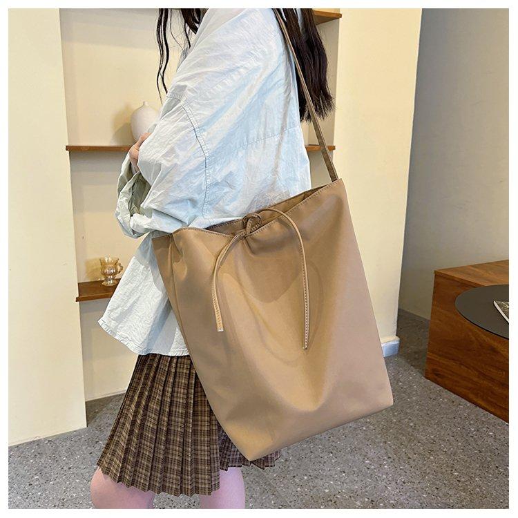 Nylon Bucket Bag Large Capacity Tote Bag One Shoulder Handbag