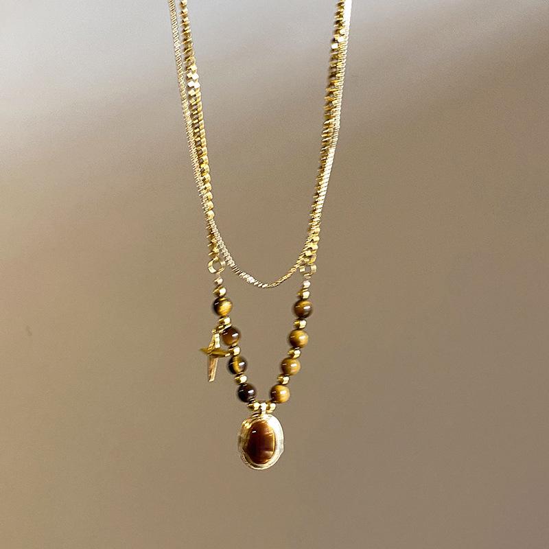 2025 Retro Tiger Eye Necklace: Elegant, Versatile Clavicle Chain with a High-End Luxury Feel