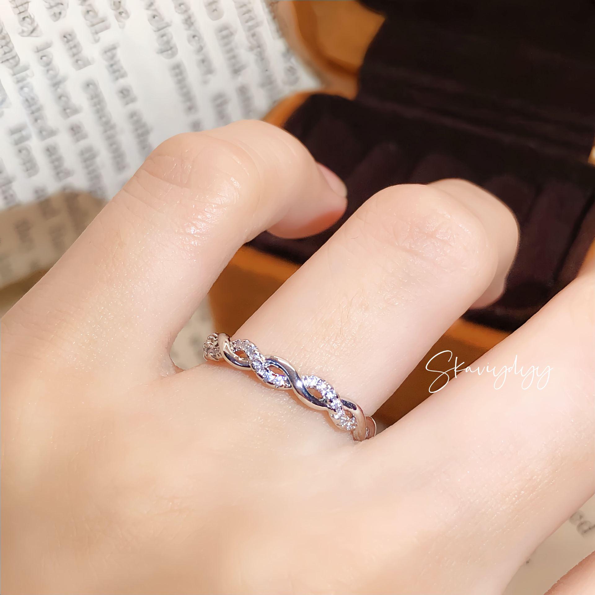 

Rose Gold Diamond Inlaid Twisted Rope 8-Shaped Ring Size 7 серебряный