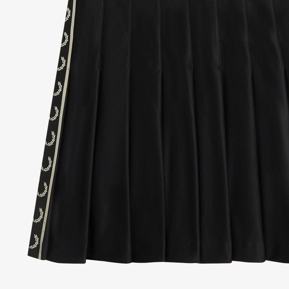 FRED PERRY [Womens] Tape Pleated Skirt (102) Afpf2336100-102