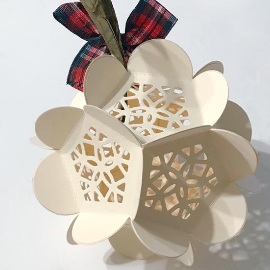 Flower Box Die Cut, Hollow Five-Petal Flower Box Die, Metal Cutting Dies, Cut Stencils for DIY Gift Boxes Embossing Paper Craft Supplies