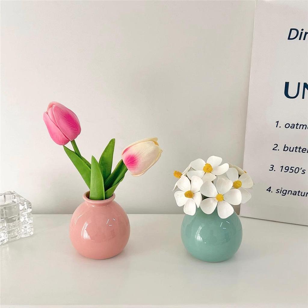 Stilvolles rundes Keramikvasen-Set mit künstlichen Trockenblumen für Schlafzimmer- und Wohnzimmerdekoration