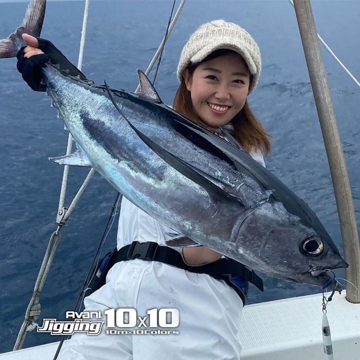Varivas Avani Jigging 10x10 Max Power PE X8 300m #5 10-kolorowy (78 funtów)