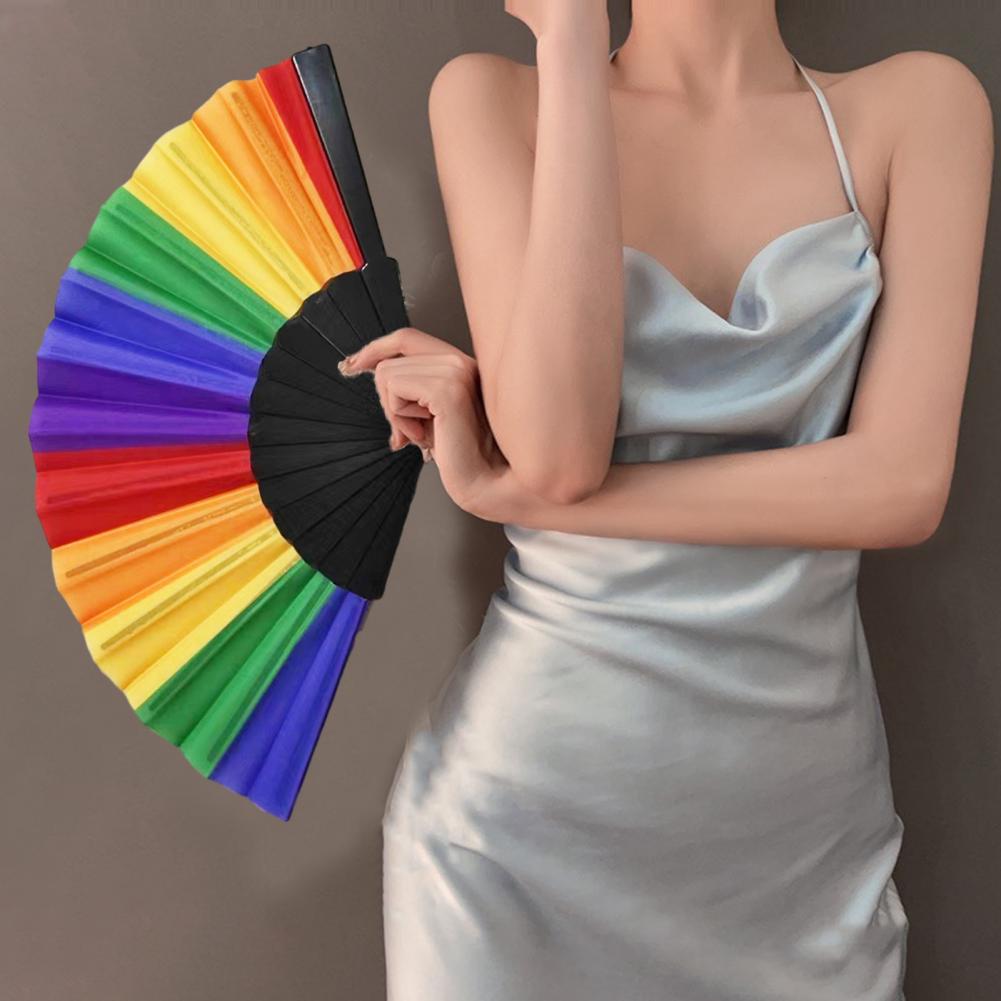 Ventaglio Pieghevole Decorativo Arcobaleno Cinese Leggero LGBT Colorato Ventaglio a Mano Pieghevole Decorazione per Feste