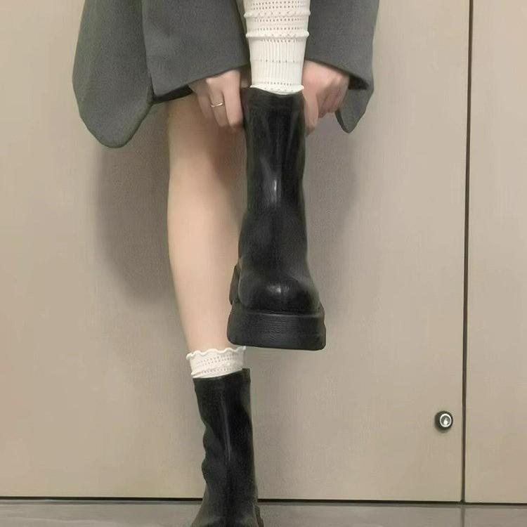 Spot women's 2025 new early autumn British style white Martin boots women's thin boots short boots with thick soles