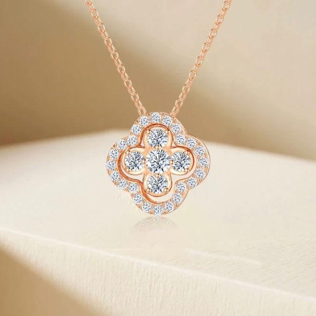 Women's Four-Leaf Clover Necklace: Detachable, Fade-Resistant, Versatile Wear, Light Luxury Feel, Flower Pendant, Clavicle Chain