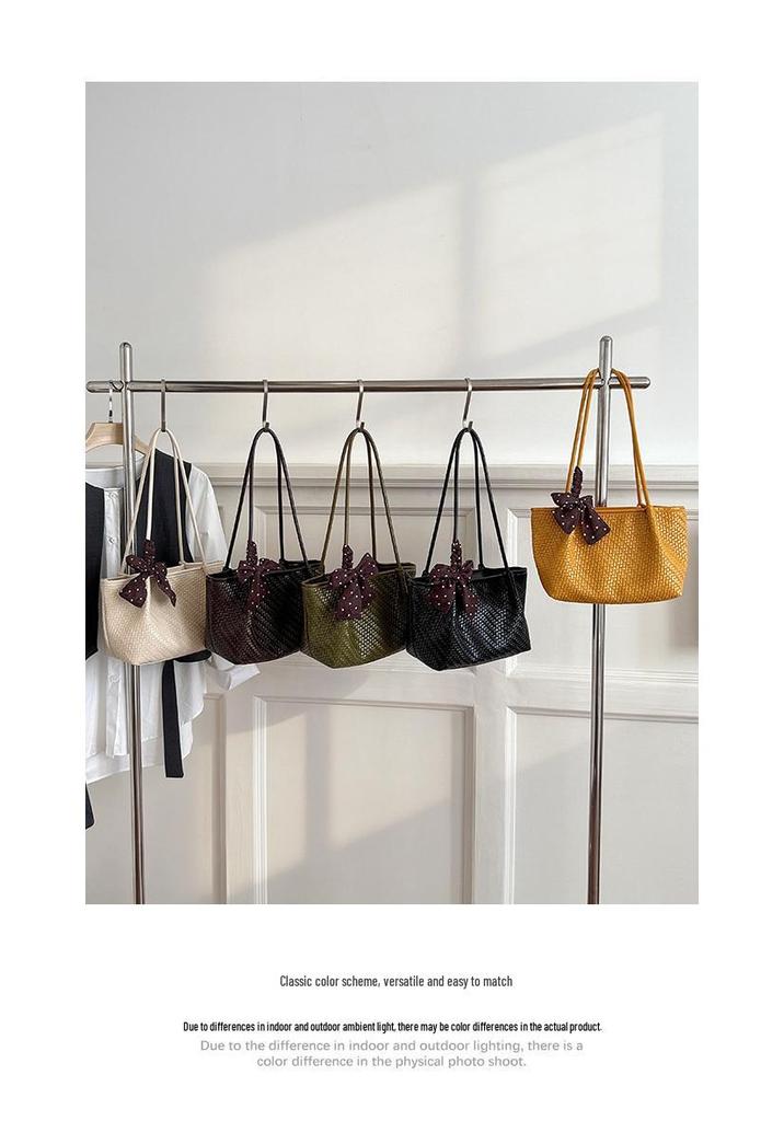 2026 Spring/Summer Women's Woven Bucket Bag: Versatile Large Capacity Shoulder & Crossbody Style