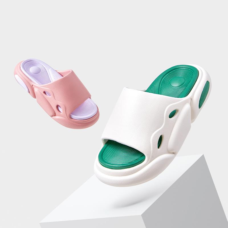 2025 New Non-Slip Slippers Women Men EVA Comfortable Cloud Slides Summer Solid Color House Shoes Casual Platform Flip Flops