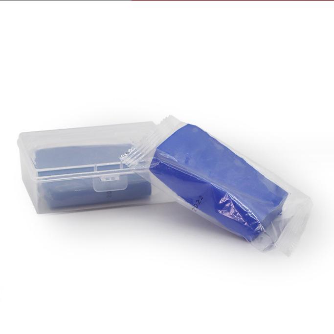 

Магическая автомойка с вулканической глиной: Деконтаминирует от смолы, асфальта, окисления и опыла. Single Plastic Box синий