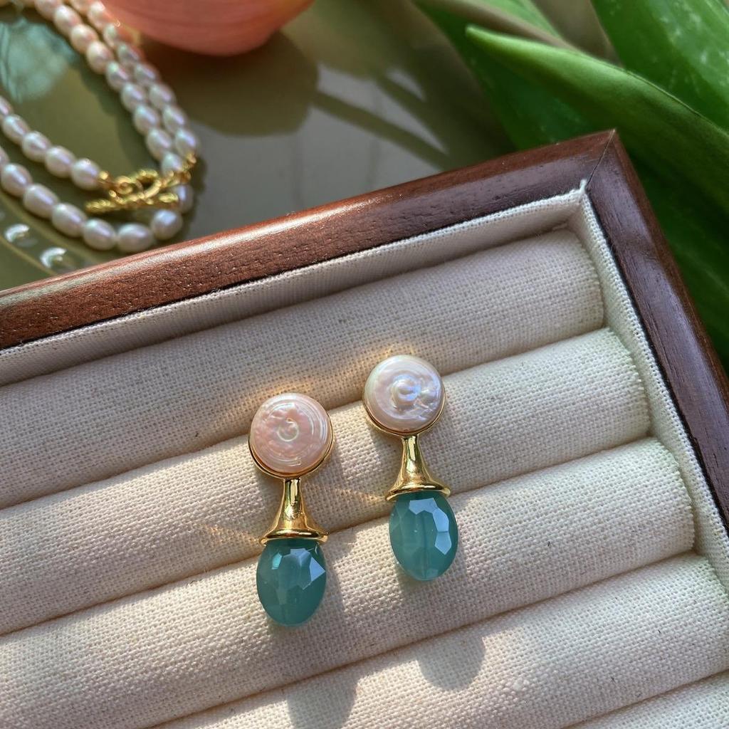 Elegant French Retro Baroque Rhinestone Stud Earrings for Women