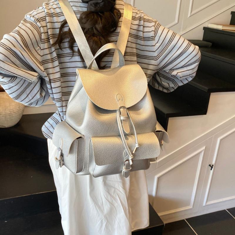 Stylish and simple backpack bag New niche portable backpack Student class commuter schoolbag