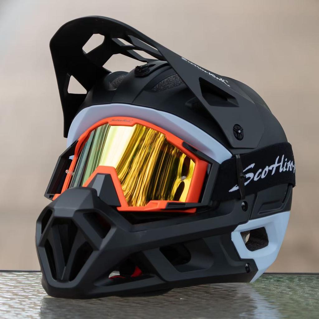 Scorpio mountain bike bike full helmet cycling helmet off-road forest locomotive children men and women DH downhill light gallop
