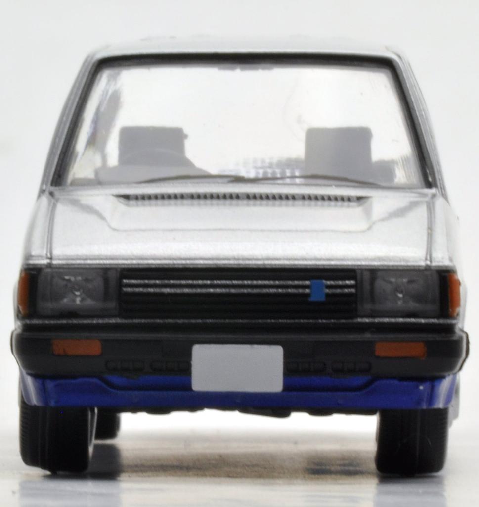 Tomica Limited Vintage Neo Nissan Prairie Silver LV-N115b JW-G (Finished Product)