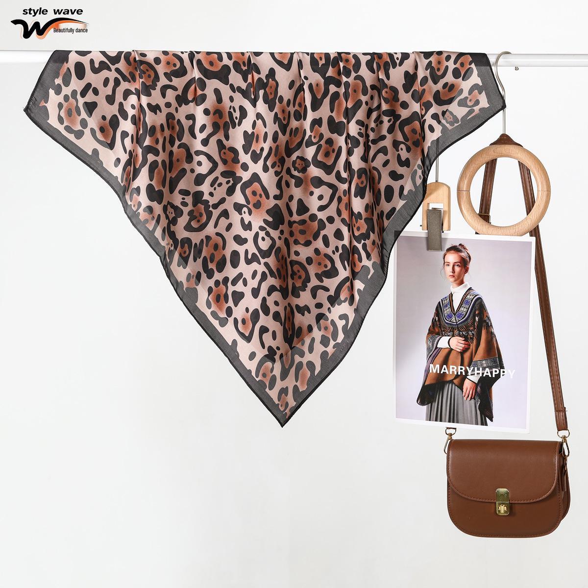 

Women s Versatile Leopard Print Silk Scarf - Small, All-Season Square Neck Accessory 70 x 70 CM