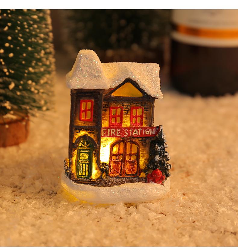 Jingchen 2026 Christmas Resin Cabin Luminous Desktop Ornament