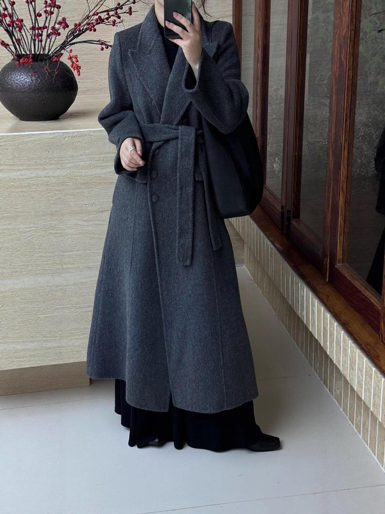 2025 Winter Hepburn Stil Wollmantel: Doppelseitig, zweireihig, hochwertige Damenoberbekleidung