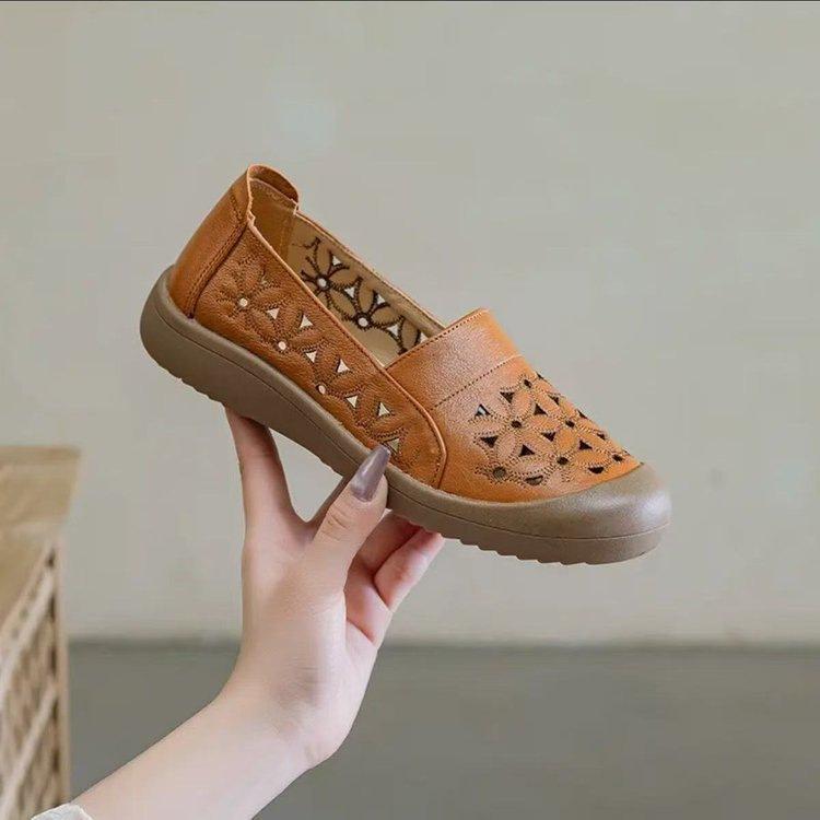 New summer soft leather hole shoes soft sole breathable shoes flat sole single shoes comfortable hollow sandals