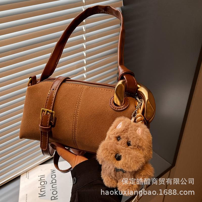 New Fashion Retro Armpit Bag Women's Autumn and Winter Trendy Shoulder Bag Messenger Bag Commuter Small Bag Matte Women's Bag