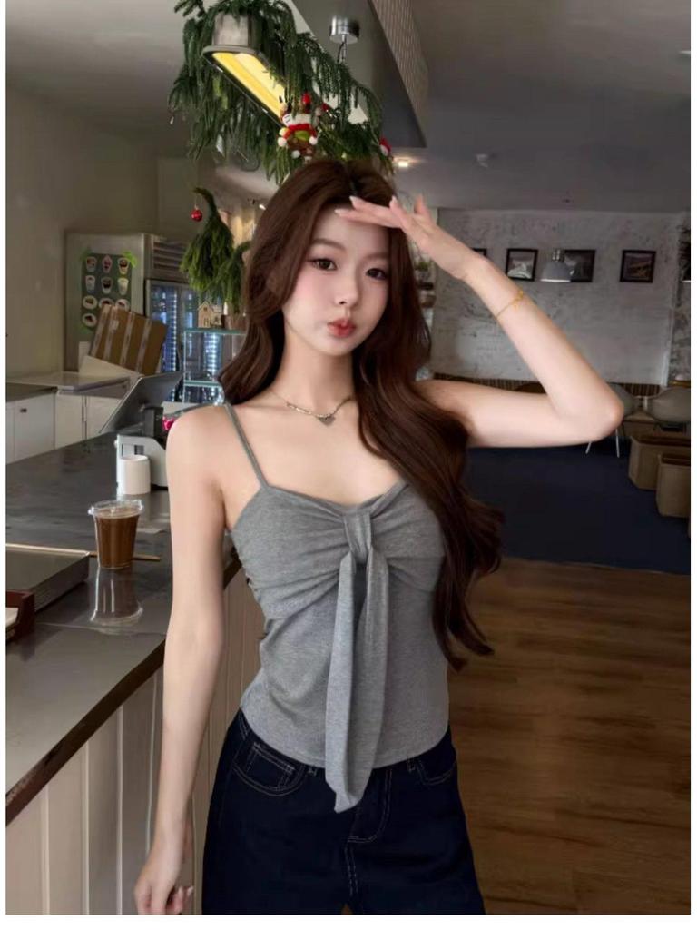 Sweet & Spicy V-Neck Pleated Camisole with Bow Tie Straps and Chest Pads - Slim-Fit Sleeveless Spring/Summer Top for Women
