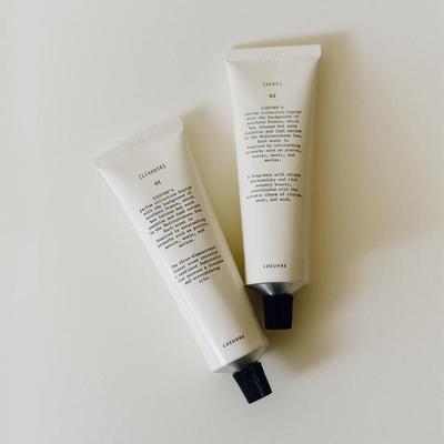 Wählen Sie eine von zwei 50-ml-Handcremes von Ruevre