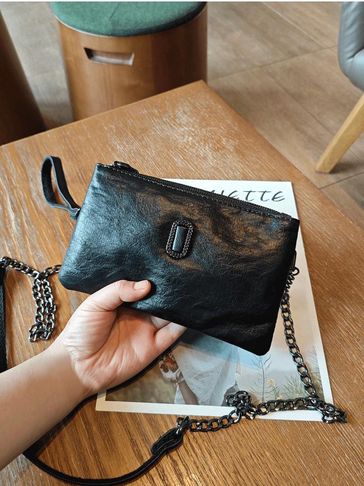 Summer 2025 Women's Crossbody Bag: Fashionable Double-Layer Mini Chain Bag for Mobile Phones & Mom Essentials.