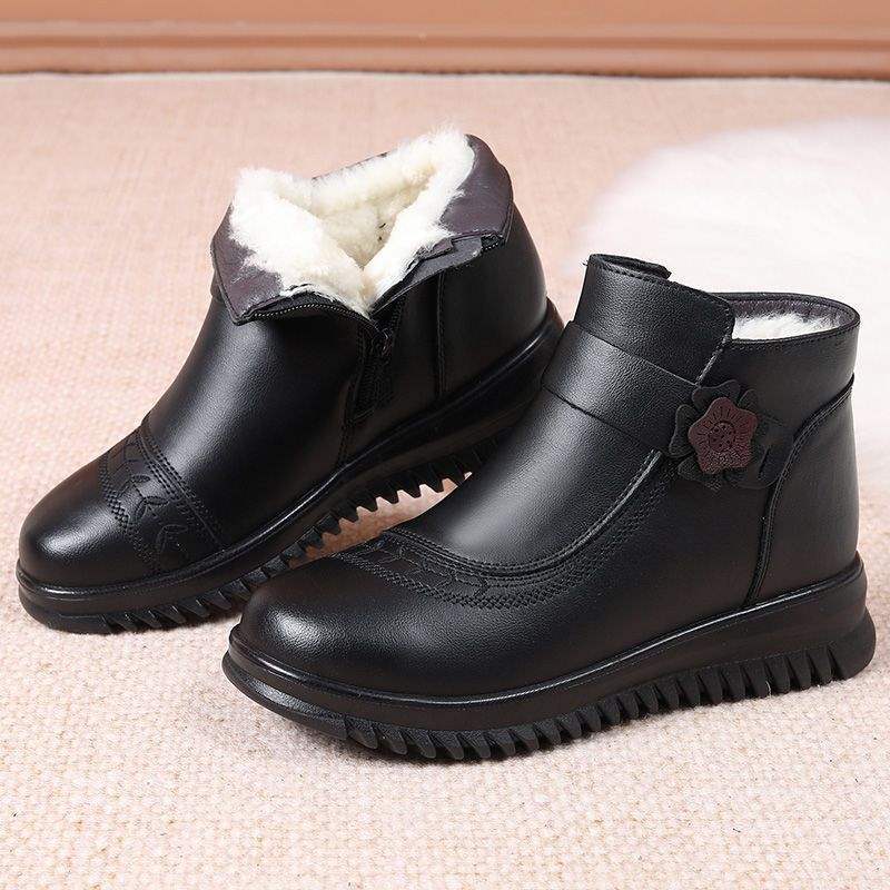 2025 winter mother cotton shoes wool middle-aged and elderly short boots women's velvet warm shoes elderly and grandmother non-slip shoes